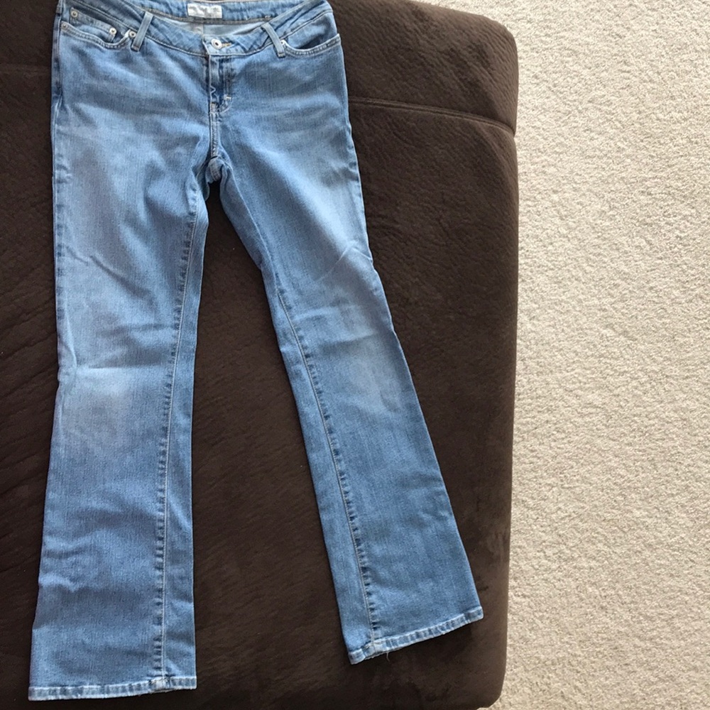 Boot cut jeans